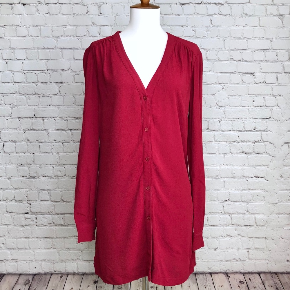 Spiegel Long Sleeve V-Neck Tunic in Deep Red